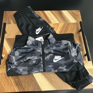 #Nike #black #gray #matching-set #18MO